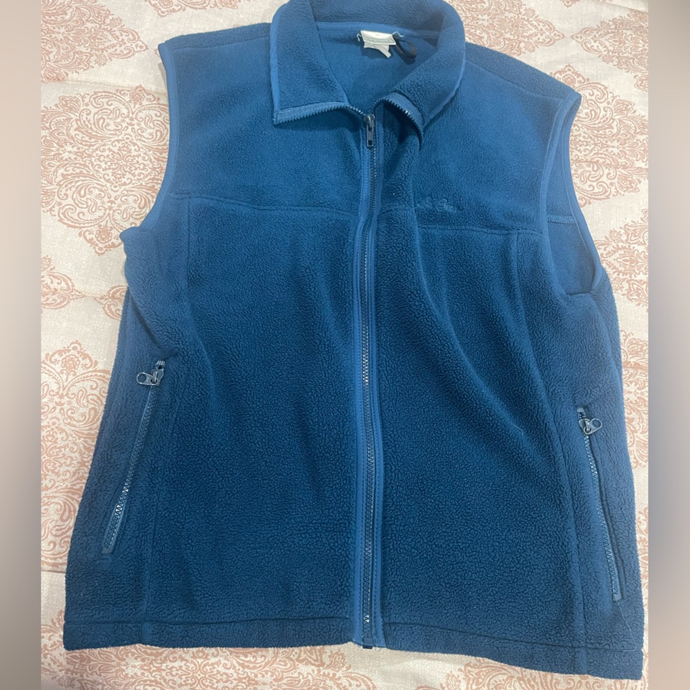 L.L vest
